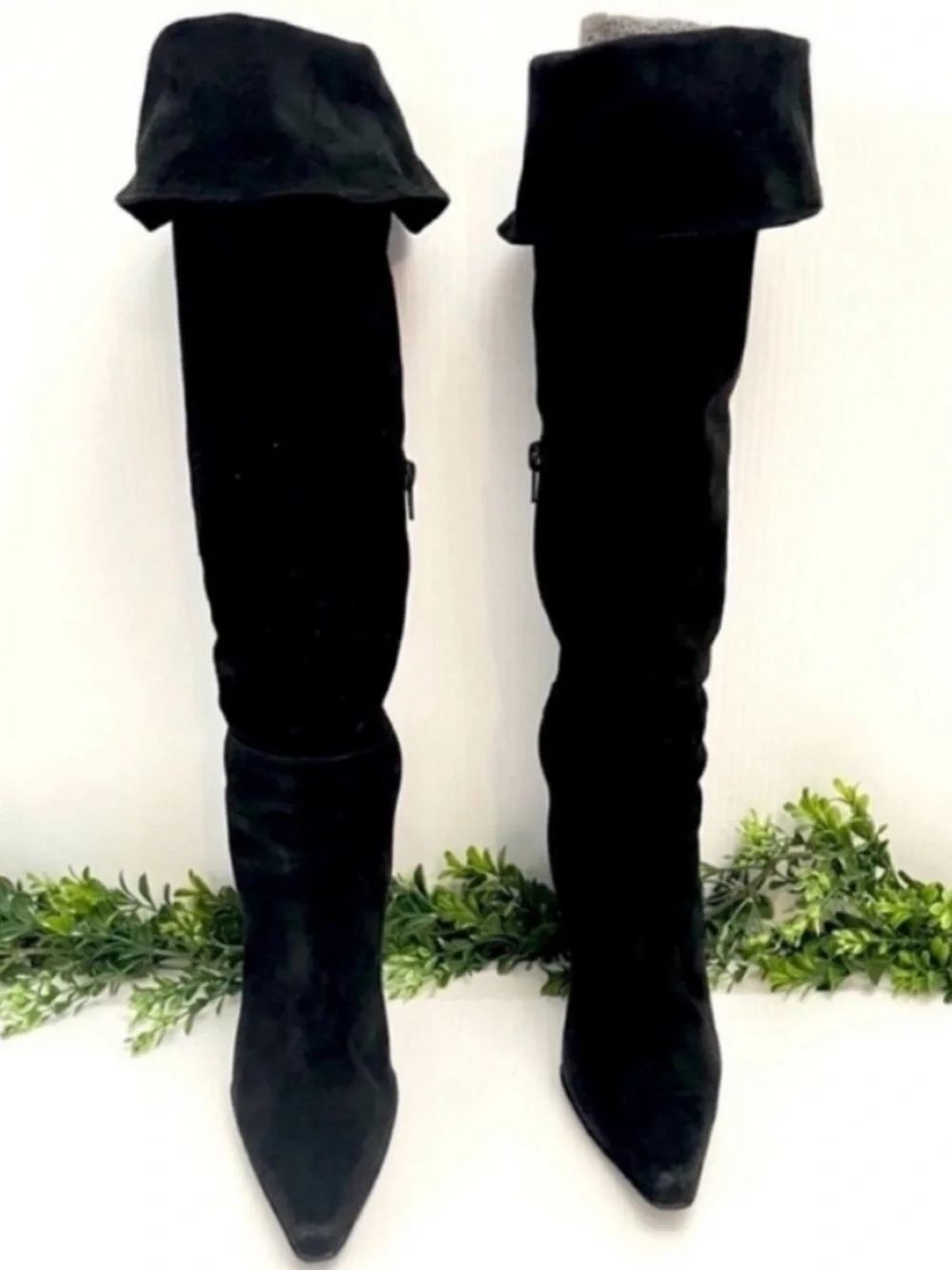 Stuart Weitzman Jet Black Over-the-Knee Suede Stiletto Boots Size 7